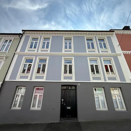 Newly Renovated In A Classic Building