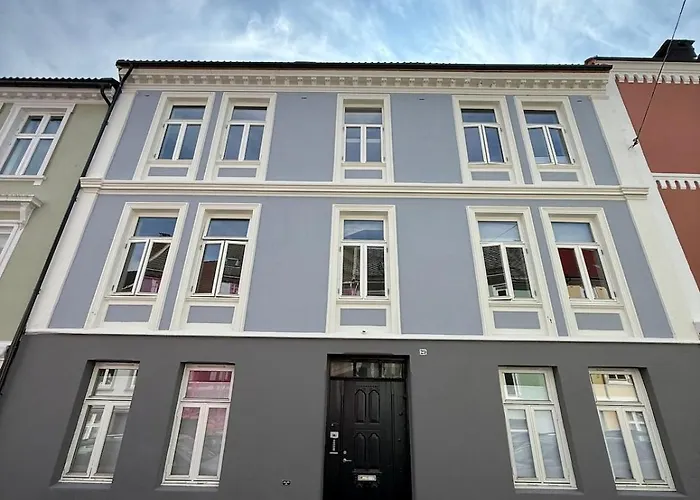 Newly Renovated In A Classic Building