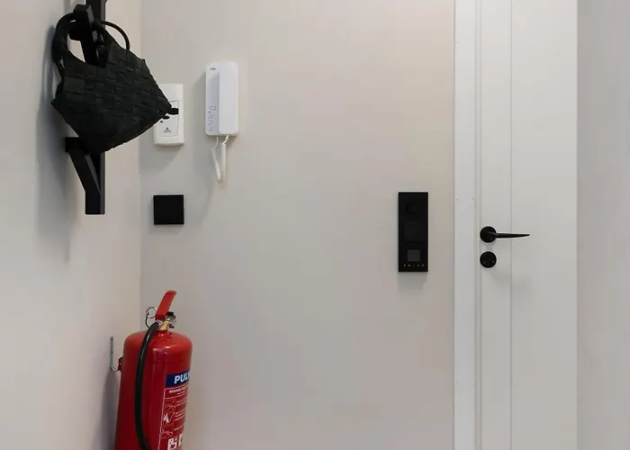 Newly Renovated In A Classic Building Leilighet Bergen